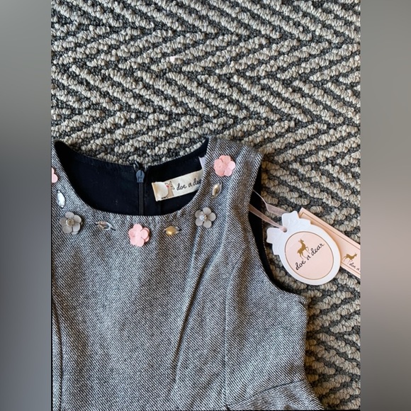 Little girls dress lined with flowers - Picture 2 of 2